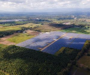 https://www.pv-magazine-latam.com/wp-content/uploads/sites/3/2023/02/Parque-Solar-Madre-Vieja-Enel-Panama-1024x623.jpg