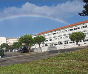 https://esjcff.pt/site/images/imagens/artigos/escola/aniversario_escola_joaquim_carvalho.jpg